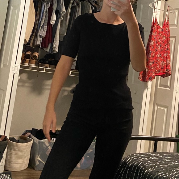 Tight ribbed black top 3/4 sleeve - Picture 2 of 4